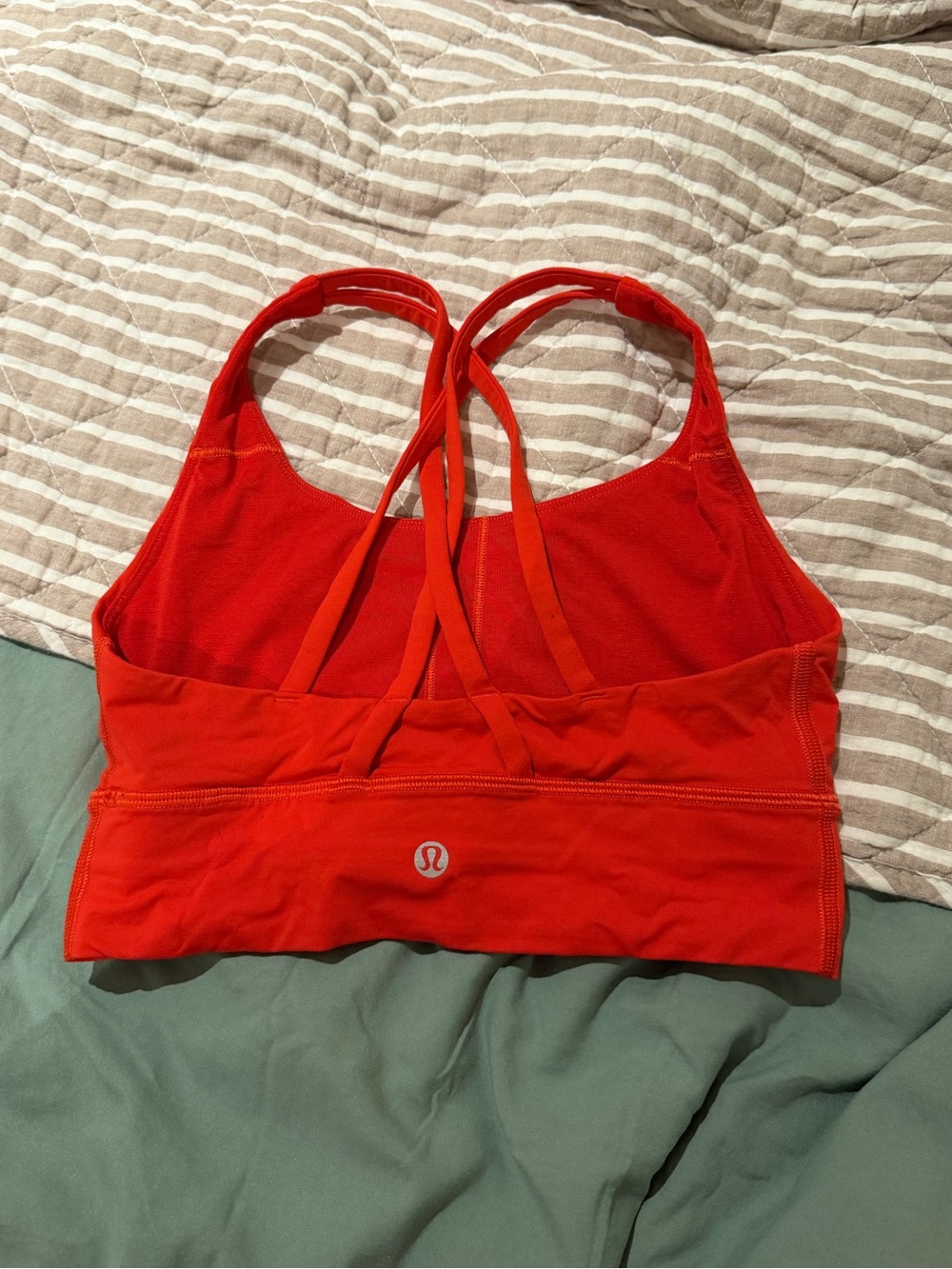 Lululemon bra - Picture 2 of 4